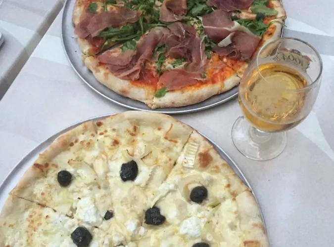 营地 Les Chenes Chauzon